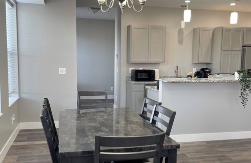 Williamstown Apartment | Holland Nook