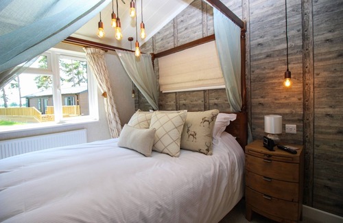 Acomb Cabin | Hollicarrs - Kingfisher Lodge