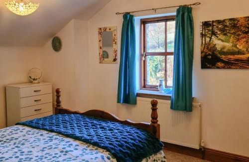 Barnoldswick House | Hollin Bank Cottage