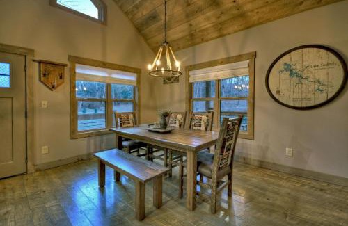 Blairsville House | Holly Berry Hill - Walk to Lake Nottely, Unwind in the Hot Tub & Enjoy S’mores Under the Stars