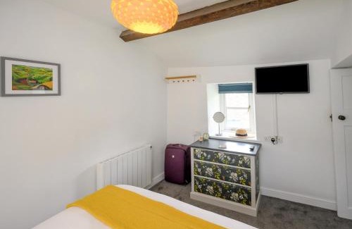 Kettlewell House | Holly Cottage