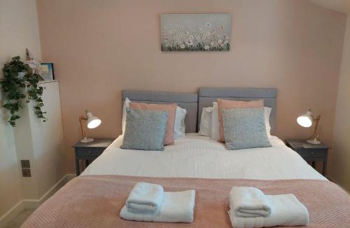 Liverton House | Holly