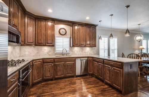 McKinney House | Holly House - 3 short blocks from Downtown McKinney TX