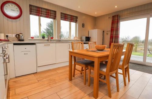 Preston House | Holly Lodge