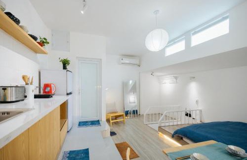 Hang Buom Apartment | Holly's Tranquil Home with 2beds in Old Quarter