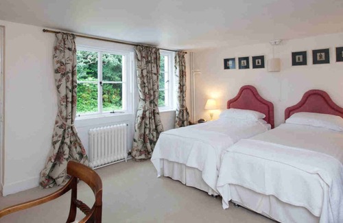 Emsworth Bed & Breakfast | Hollybank House