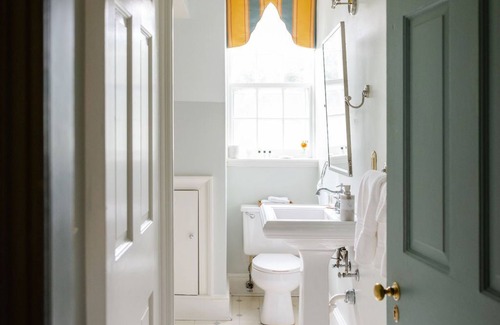 Hollymead Bed & Breakfast | Hollymead House