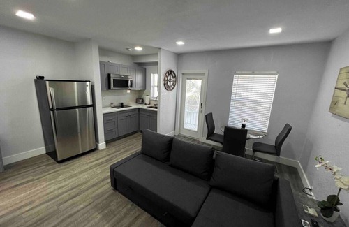 Hollywood Lakes Condo | Hollywood Beach Condo. Perfect Spot to enjoy boating South Florida Lifestyle n
