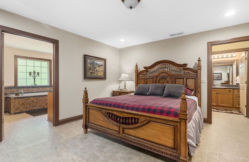 Clarkesville Cabin | Hollywood Cabin Rental