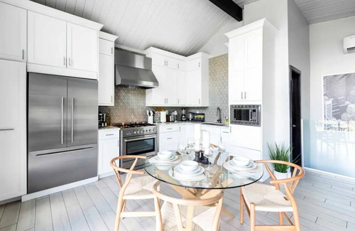 Hollywood Hills West House | Hollywood Hills Getaway