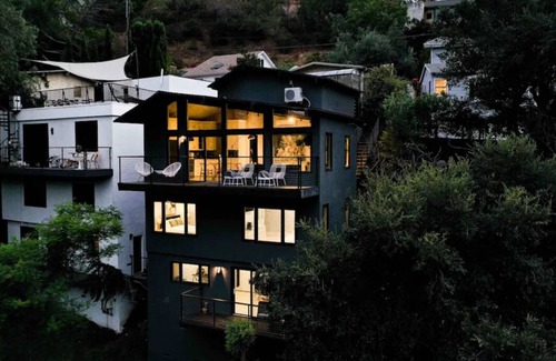 Hollywood Hills West House | Hollywood Hills Getaway