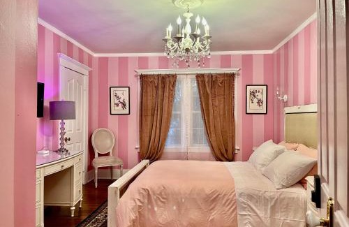 Hollywood House | Hollywood Home