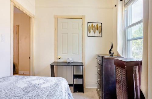 East Orange House | Hollywood