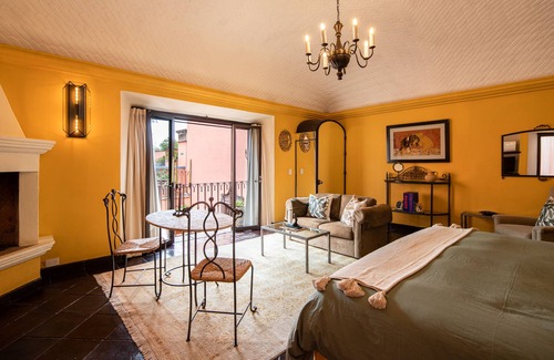Zona Centro House | HOLT - Casa Parque Juárez