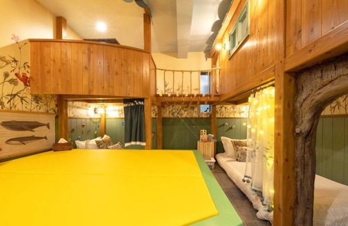 Nakano House | Holy House Staying Karakuri Mansion Free parki / Nakano-ku Tokyo
