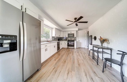Harborcreek House | Home < 1 Mi to Lake Erie & Shades Beach Park!