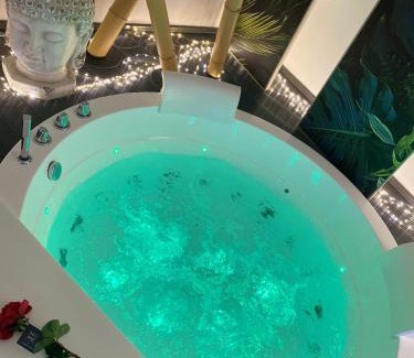 Bisceglie Bed & Breakfast | HOME 3 Luxury Suite