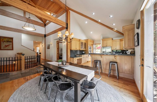 Deer Park House | Home among the pines with a private hot tub, patio & 8 SHARC passes