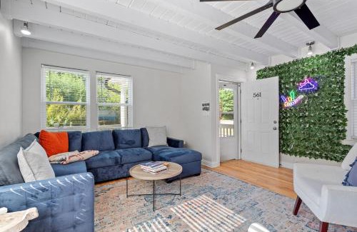Downtown House | Home and Guest Home in Historic Oakwood