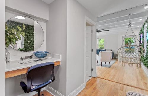 Downtown House | Home and Guest Home in Historic Oakwood