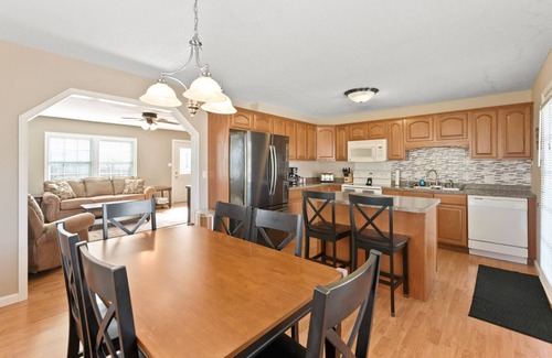McGaheysville House | Home at the foot of Massanutten! Only 3 minutes from the Water Park