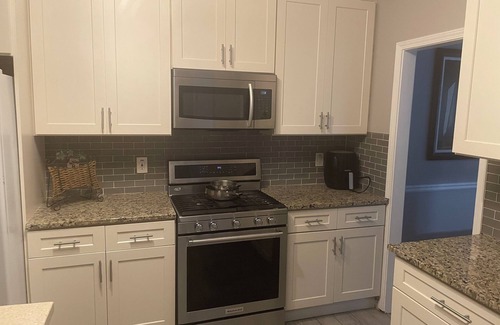 Powder Springs House | Home Away From Home- Charming house in peaceful Powder Springs with AC and WiFi