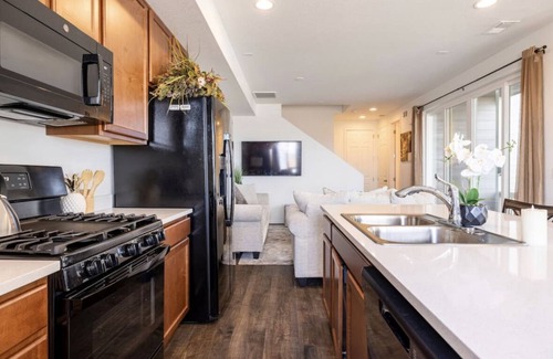 Commerce City House | Home away from home