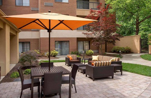 Durham Hotel | Home Away From Home! 2 Family Friendly Units, Free Parking, Outdoor Pool!