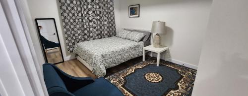 West Edmonton Apartment | Home away from home in Edmonton - Entire Basement