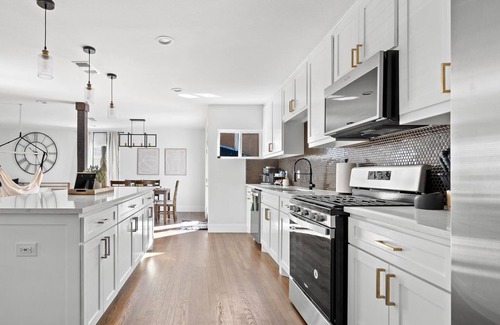 West Dallas House | Home away from home.Minutes to everything Dallas!