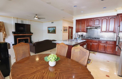 Southwest Anaheim House | Home Away from Home