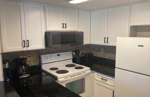 Isle of Palms Condo | Home Away From Home.and Just Steps to the Beach!