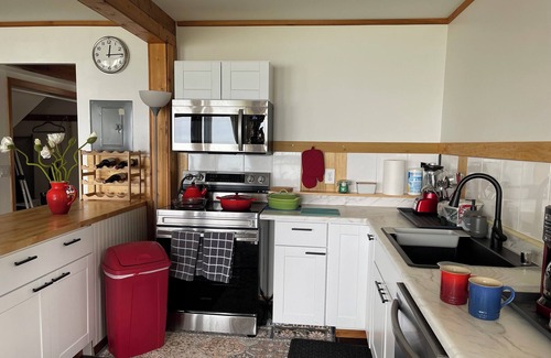 Oak Harbor Apartment | Home Away From Home… for you and for your pets!