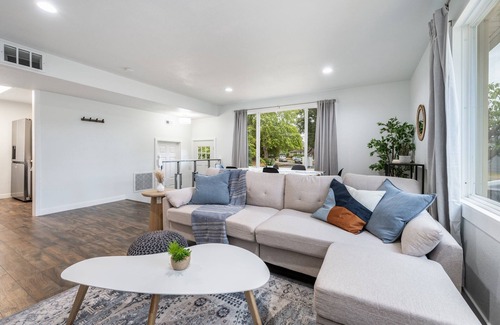 South Tacoma House | Home Away from Home!