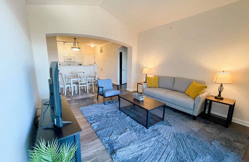 Frederick Apartment | Home away from home with stunning mountain views