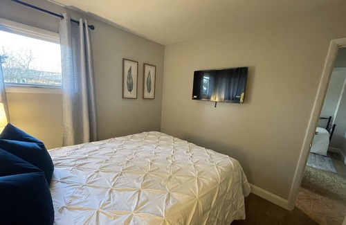 Lancaster House | Home Away From Home with private yard