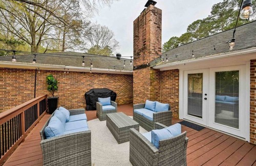 Macon House | Home Away From Home · Where Luxury Meets Comfort