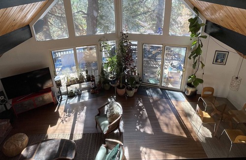 Running Springs House | Home Away from Home! Beautiful & peaceful getaway!
