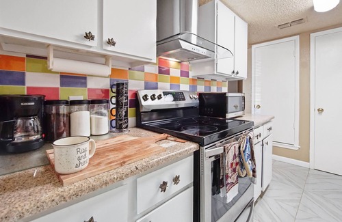 Central Arlington House | HOME♥CLOSE TO ALL SPORTING EVENTS & ENTERTAINMENT♥