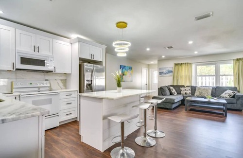 St. Petersburg - Clearwater House | Home Close to Saint Pete Pier new Spacious