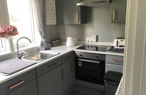 Glenisla Apartment | Home Comforts near Dundee City Centre
