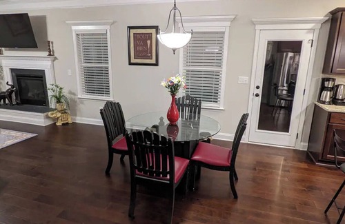 Belmont House | Home In Belmont - Greater CharlottenCozy 3-bedroom house in charming Belmont