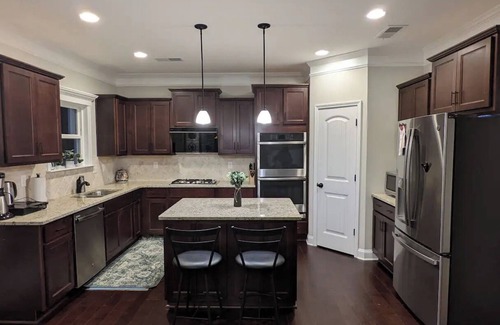 Belmont House | Home In Belmont - Greater CharlottenCozy 3-bedroom house in charming Belmont