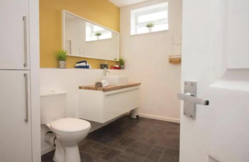 Walkden House | Home in Eccles Salford Price Reduction on long term bookings