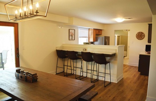 Frankfort House | Home in Frankfort countryside-close to distilleries, Keeneland &Churchill Downs!