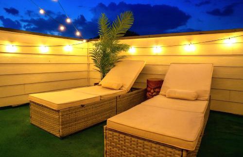 McFerrin Park House | Home in Nashville - Rooftop Decks and Downtown Views