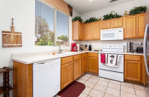 Surprise House | HOME IN THE GRAND! WALKING DISTANCE TO AMENITIES!
