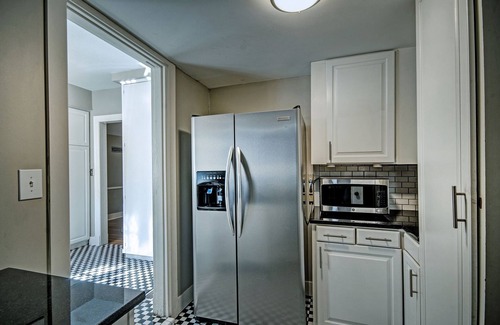 Fondren House | Home in the Heart of Fondren Near Everything