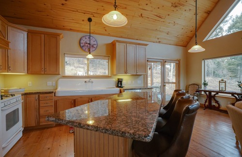 Angel Fire House | Home in the Woods with a Spacious Deck