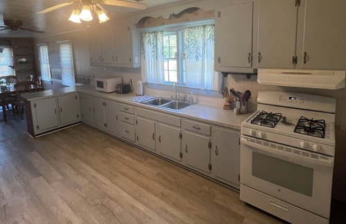 Wanchese House | Home in Wanchese minutes from great fishing and OBX beaches.
